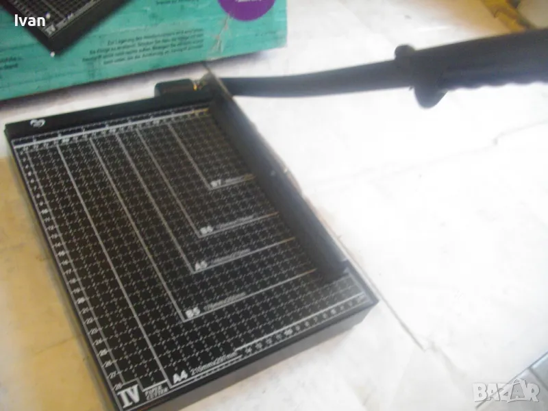 ФОРМАТ А4 НОВА НЕМСКА ОРИГИНАЛНА ГИЛОТИНА РЕЗАЧКА ЗА ХАРТИЯ МАСИВНА ЖЕЛЯЗНА ИЗЦЯЛО РЕЖЕ ДЪЛЖИНА 30см, снимка 1