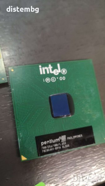 Процесор Intel PentiumIII 700 MHz  s.370  , снимка 1