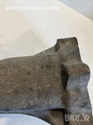 Конзола / държач за двигател за Mercedes W212 2.2 CDI (2012) A6512233504, снимка 3 - Части - 53897292