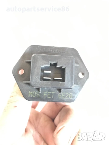 Резистор за отоплител за KIA Carnival Sedona 2.9 CRDi (2007–2012), снимка 2 - Части - 53285788