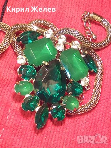 ЗЕЛЕН АХАТ и ХРИЗОЛИТ ПОЗЛАТЕН ВИНТИДЖ РАЗКОШЕН БЛЕСТЯЩ МЕДАЛЬОН КОЛИЕ 72851, снимка 4 - Колиета, медальони, синджири - 30523548
