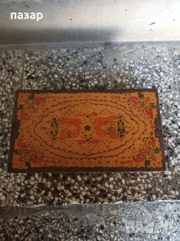 Стара дървена кутия