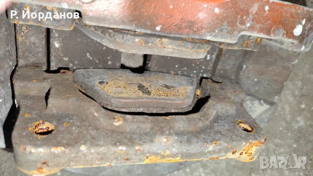 Предни спирачни апарати BMW E65 750i, снимка 5 - Части - 56232753