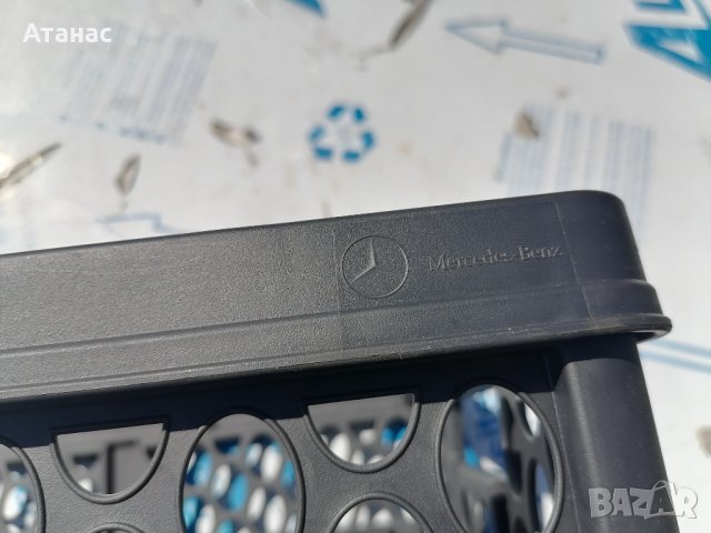 Mercedes касетка сгаваема оригинална, снимка 2 - Аксесоари и консумативи - 37221768