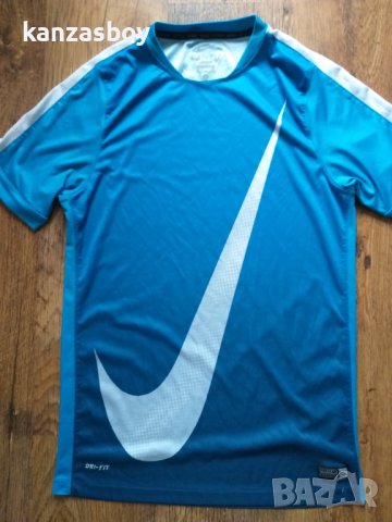 Nike Graphic Flash T-Shirt - страхотна мъжка тениска КАТО НОВА , снимка 6 - Тениски - 40738869