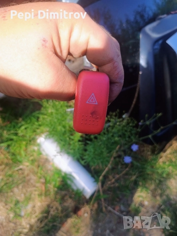 HONDA HR-V M17479 бутон,копче аварийни светлини , снимка 2 - Части - 51626688