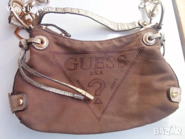 Guess оригинална ефектна чанта , снимка 2 - Чанти - 38499600