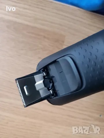 Електрическа самобръсначка Philips Series 1000 / С тример / Несесер + Зарядно / Нова, снимка 6 - Електрически самобръсначки - 55980171