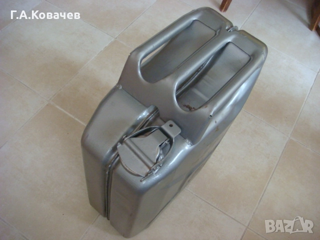 Туба  за бензин, нафта 20л., снимка 2 - Селскостопанска техника - 52349658