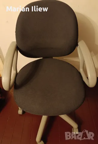 Стол за офис