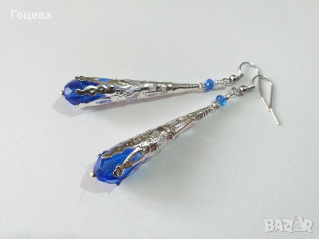 Великолепни обици Викториански стил с кристали в кралско синьо и орнаменти в цвят Сребро, снимка 3 - Обеци - 34939867