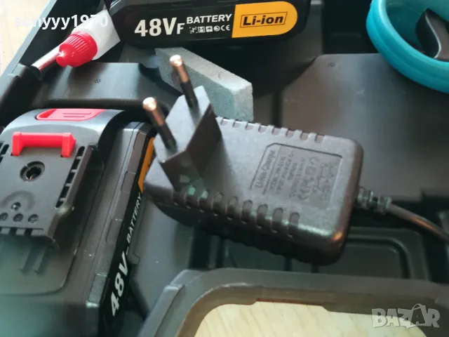 ЛОЗАРСКИ НОЖИЦИ LI-ION BATTERY X2+CHARGER 0602251151, снимка 6 - Градински инструменти - 48990383