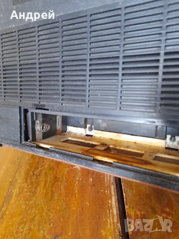 Радио,Радиоприемник Селена,Selena B211 #2, снимка 6 - Антикварни и старинни предмети - 49842372