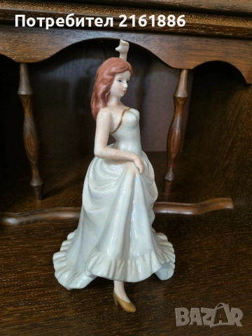 Порцеланова танцьорка със седефен ефект, снимка 2 - Колекции - 52106975