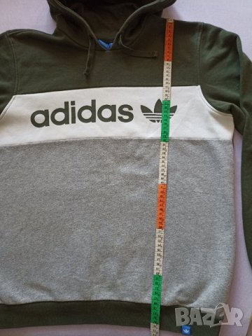 Adidas L-  Суичър с качулка в маслено зелено и сиво , снимка 6 - Суичъри - 42467440