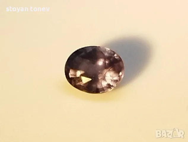 Рядък ненагряван сапфир с променящ се цвят и VS чистота - 0.64кт.! Сертифициран! Нов! , снимка 6 - Други - 50166762