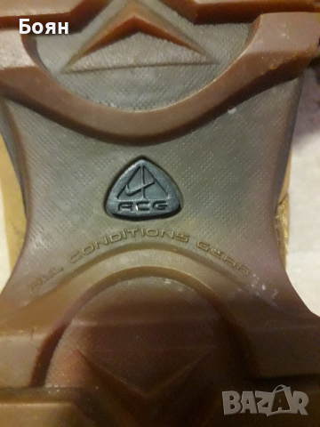 Туристически обувки NIKE ACG, снимка 4 - Дамски апрески - 44717676
