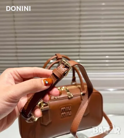 Дамска чанта miumiu, кожа , снимка 5 - Чанти - 55890218