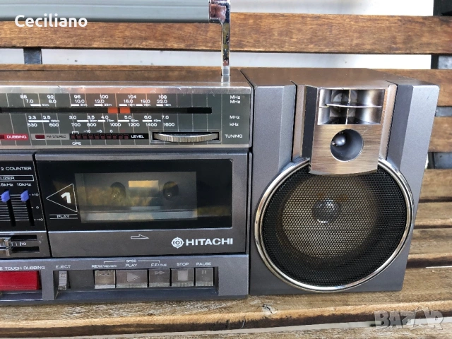 Радиокасетофон Hitachi TRK W3W (Japan), снимка 3 - Радиокасетофони, транзистори - 53248343