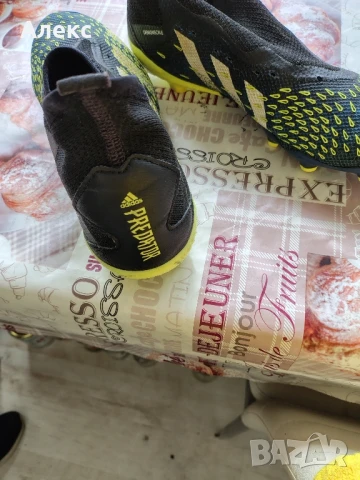 бутонки, снимка 2 - Спортни обувки - 50495742