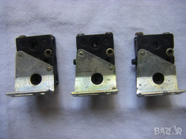 Различни видове крайни изключватели и прецизни бутони, снимка 8 - Други машини и части - 47114287