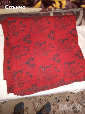 Зелен и червен яхрам,ковертюра червена, снимка 1 - Олекотени завивки и одеяла - 42894350