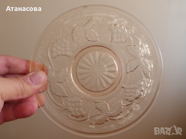 Стъклени десертни чинийки 6 бр сервиз 1970 г чиния, снимка 4 - Чинии - 44500993