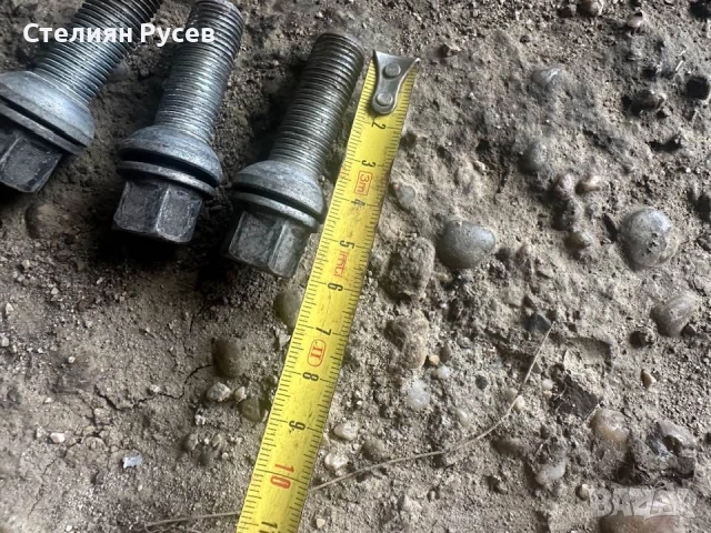 0777 13бр болтове за джанти демонтирани от mercedes -24 лв 34мм резба са 9 бр / 50мм завиване с резб, снимка 2 - Части - 51975744