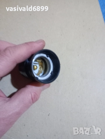 Бакелитова фасунга на Е 27, снимка 2 - Други машини и части - 52354646