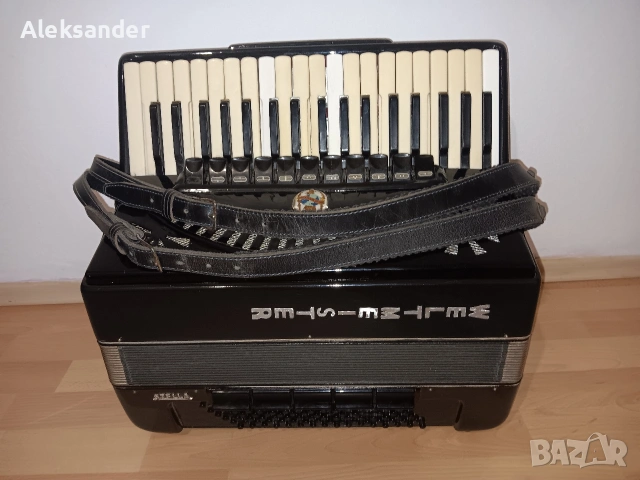 Продавам акордеон Weltmaster Stela 96 баса 