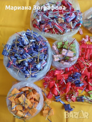 Френски сервиз за кафе 80-те г., - Коледни лампички, - и Картини - худ. Марияна Зографова, снимка 14 - Други стоки за дома - 47595842