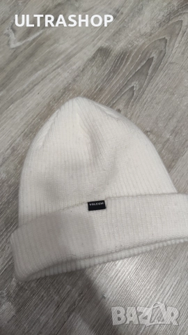 Volcom зимна шапка , снимка 4 - Шапки - 52619538