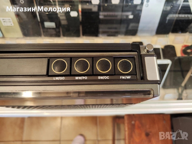 Радио ITT TINY 109 В отлично техническо и визуално състояние., снимка 4 - Радиокасетофони, транзистори - 48412082