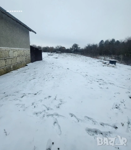 Продава се къща с двор – с. Славеево, обл. Добрич, снимка 3 - Вили - 53156909