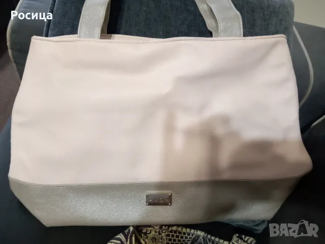 Дамска чанта на Ейвън 