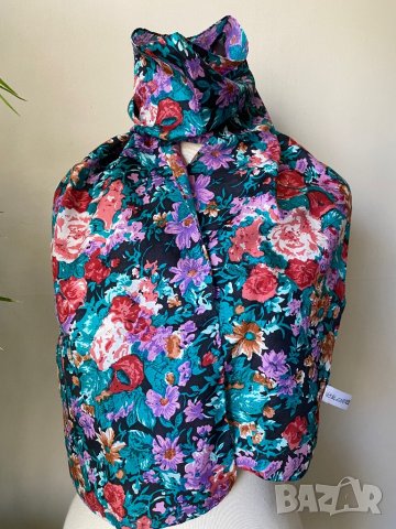 Копринен шал на цветя/ кърпа за глава, снимка 1 - Шалове - 38477923