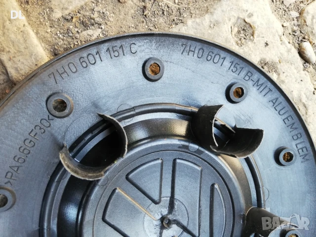 Оригинални капачки за джанти за Vw Transporter T5 T6, Amarok, Централна капачка, снимка 4 - Аксесоари и консумативи - 50809358