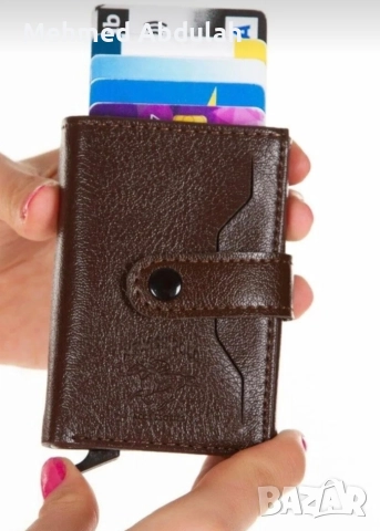 кафяв кожен портфейл с алуминиев автоматичен защитен механизъм, снимка 4 - Портфейли, портмонета - 52620419