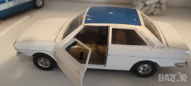 Стари модели Burago u Polistil 1:24, снимка 12 - Колекции - 56401794