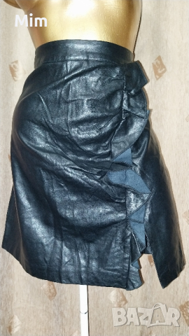 XL Черна кожена пола с къдри , снимка 2 - Поли - 44679165