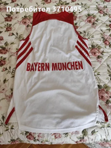 Продавам потник ADIDAS на BAYERN MUNCHEN, снимка 2 - Спортни дрехи, екипи - 50176827