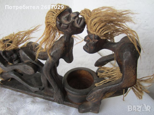  23 см дълга композиция от дърво с дървен съд, негри, негър, снимка 1