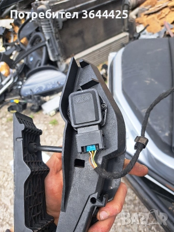 педал на газта БМВ е46 320д 150кс, снимка 2 - Части - 53909829