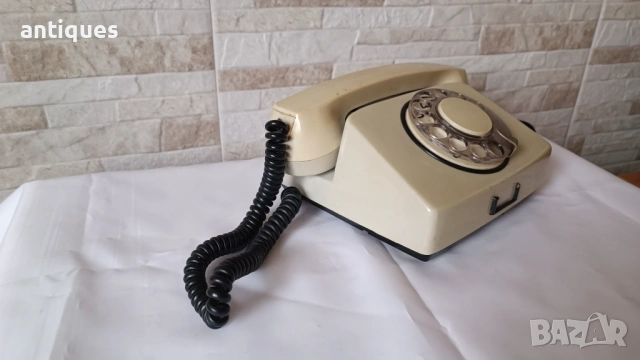 Стар български телефон със слушалка - РЕСПРОМ - ТА-4100 - 1979 година, снимка 3 - Антикварни и старинни предмети - 53083300