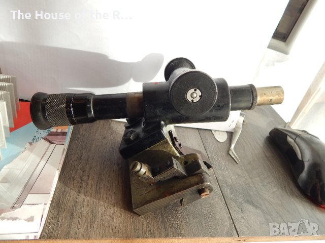 оптичен микроскоп 