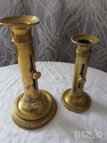 Два броя бронзови свещници с повдигач, снимка 8 - Антикварни и старинни предмети - 44383489