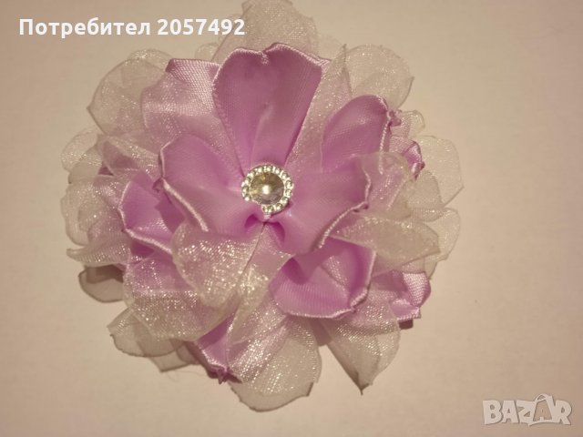 Цветя от сатен и органза, снимка 2 - Изкуствени цветя - 31336044