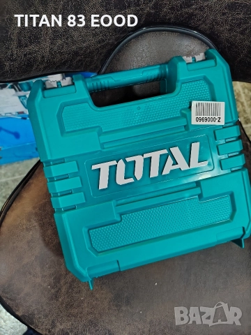 Акумулаторен ударен винтоверт TOTAL, 12 V, USB-C, 100 Nm, 2 x 1.5 Ah, снимка 3 - Други инструменти - 52612329