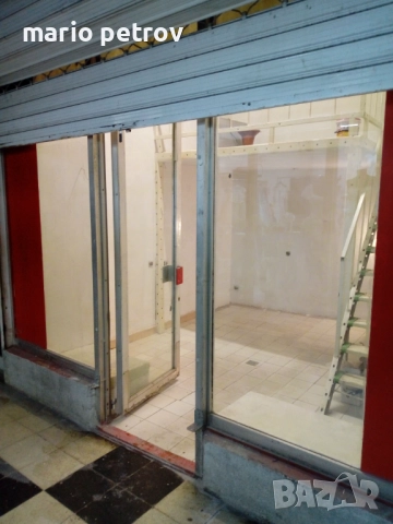 Ч.лице отдава помещение под наем в топ център,бизестена на Пиротска 22, снимка 12 - Магазини - 51789484