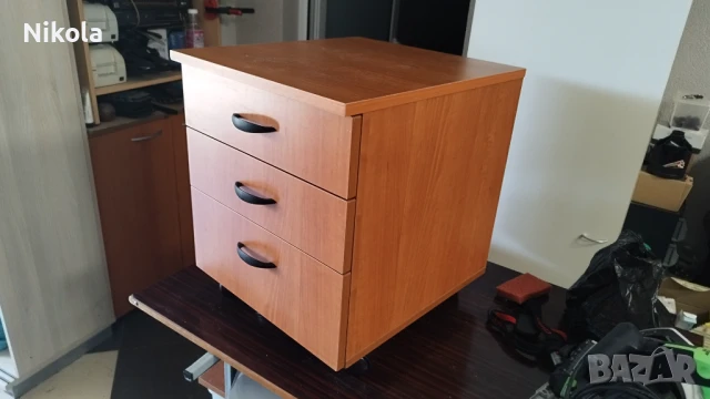 Шкафче на колела за бюро - контейнер с три чекмеджета 46,5/51,5/55, снимка 12 - Шкафове - 51099144